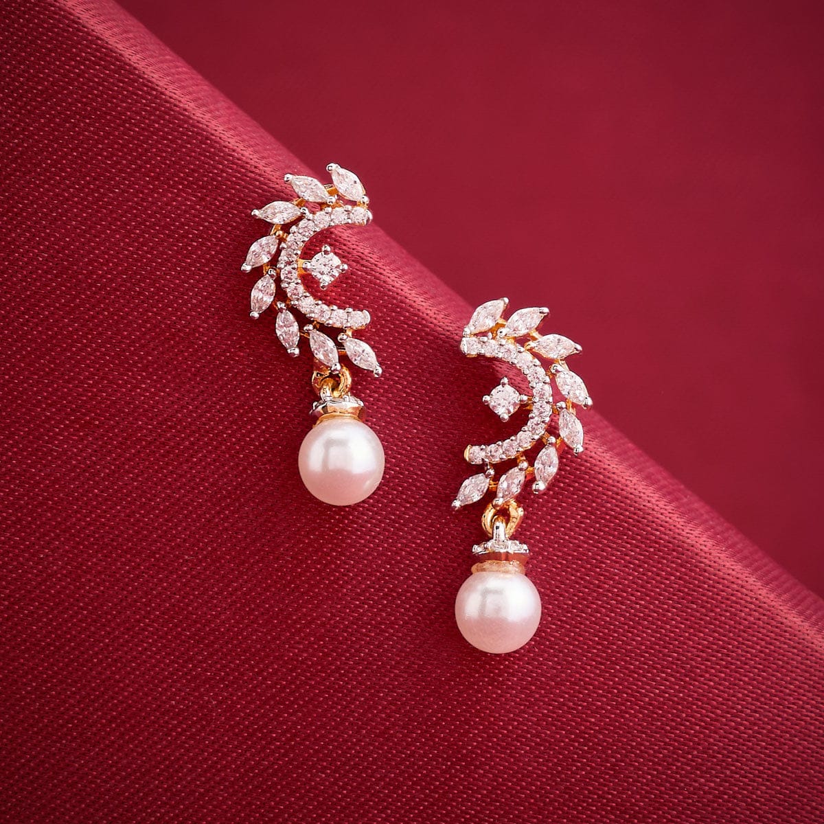 Zircon Earring Zircon Earring 190423