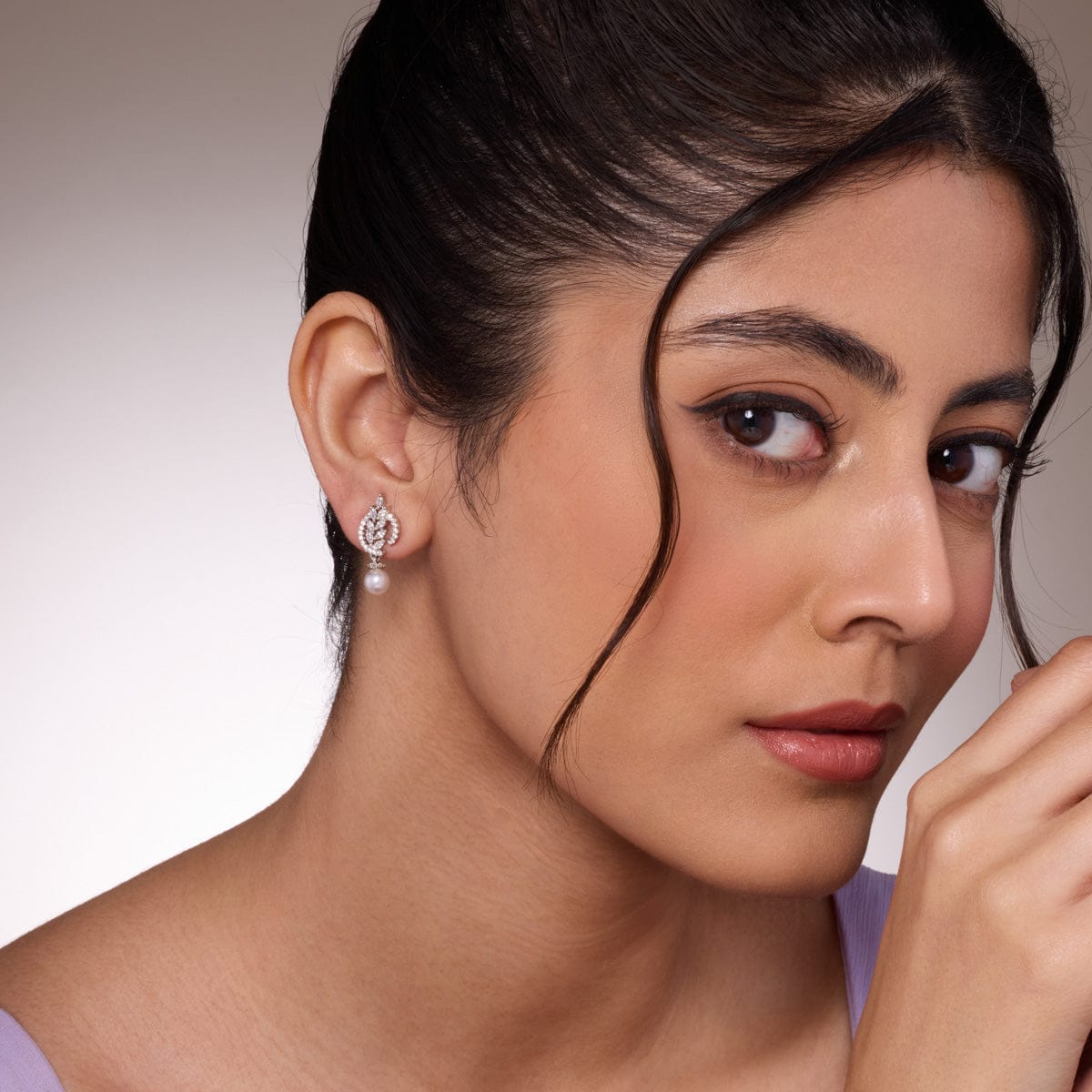 Zircon Earring Zircon Earring 190424