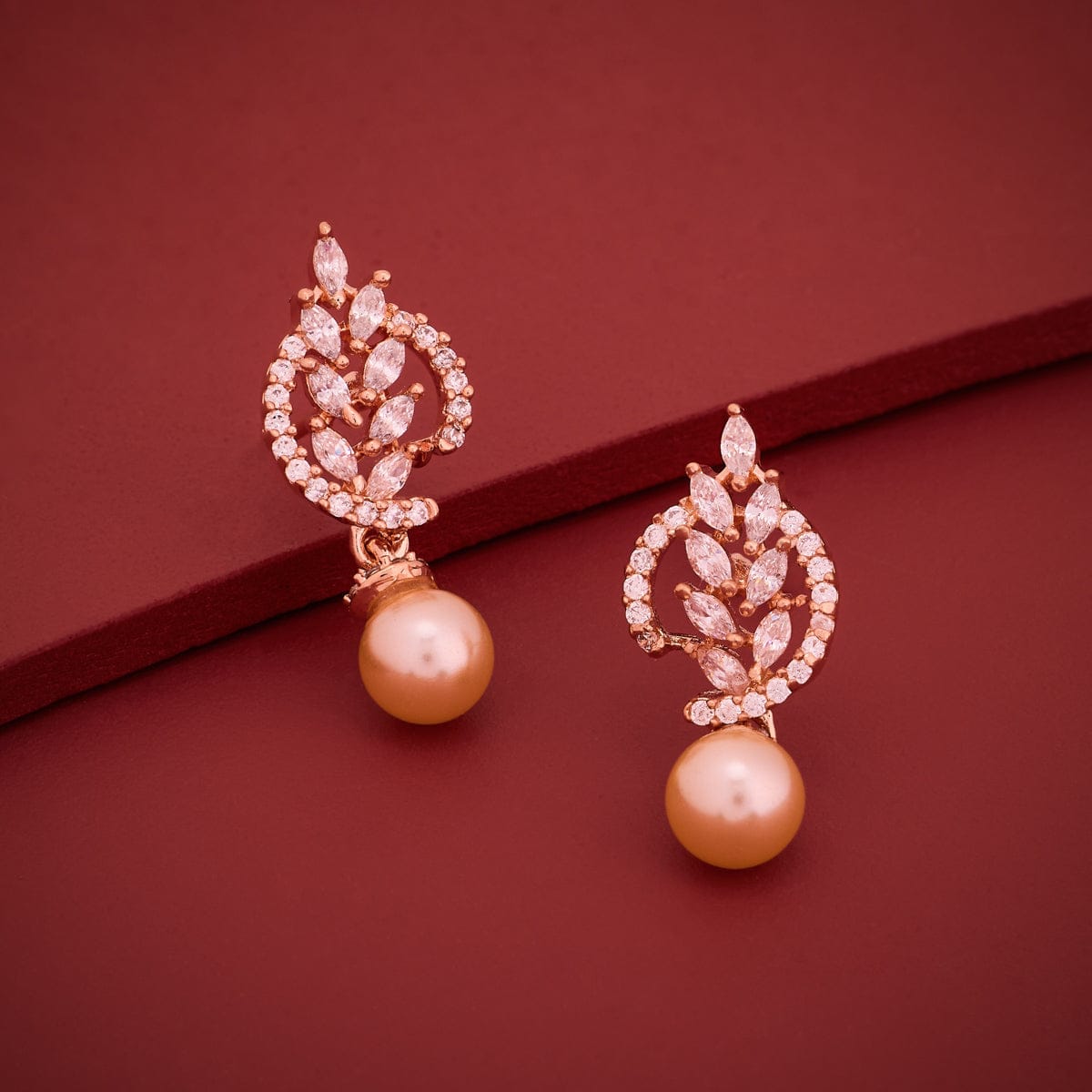Zircon Earring Zircon Earring 190424