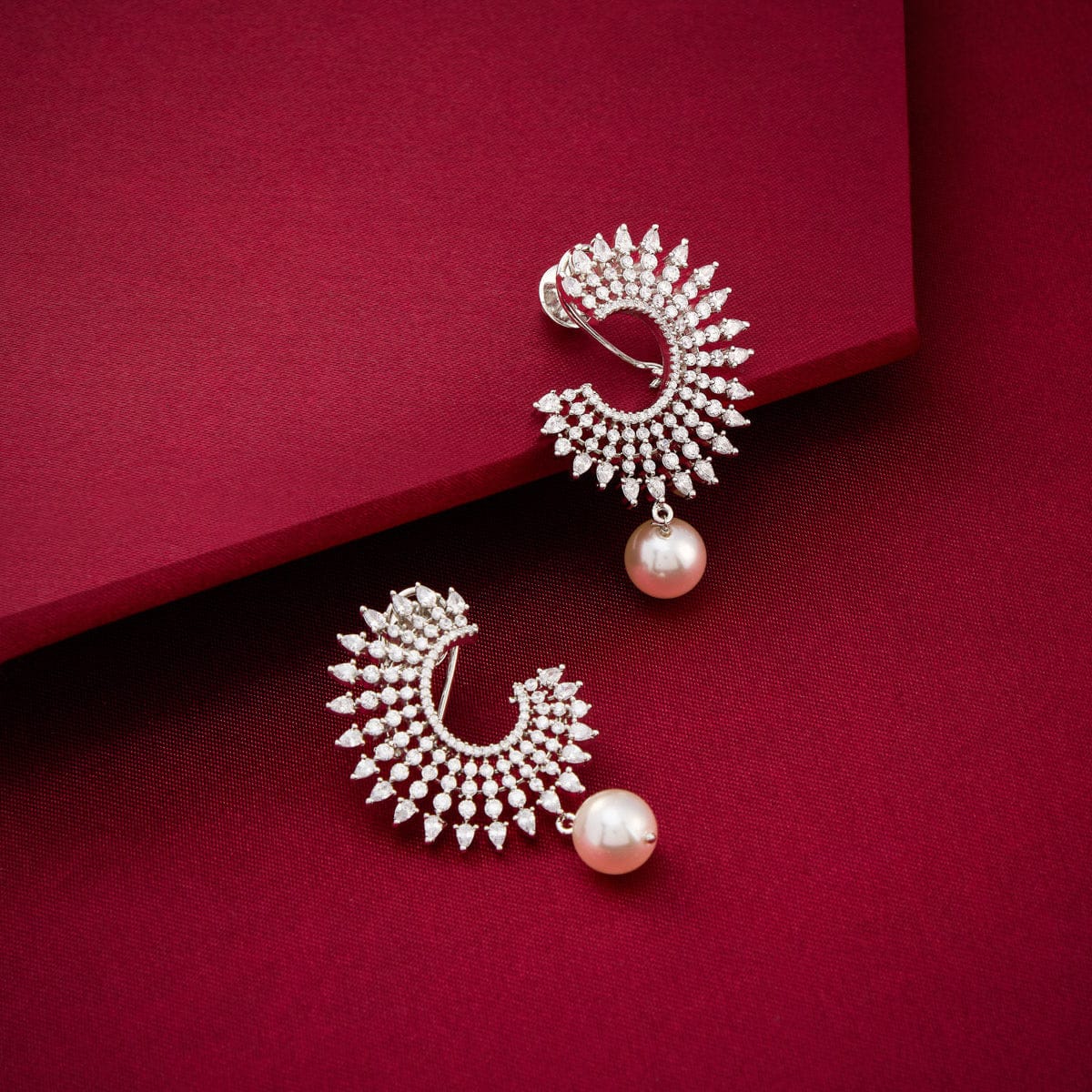 Zircon Earring Zircon Earring 190427