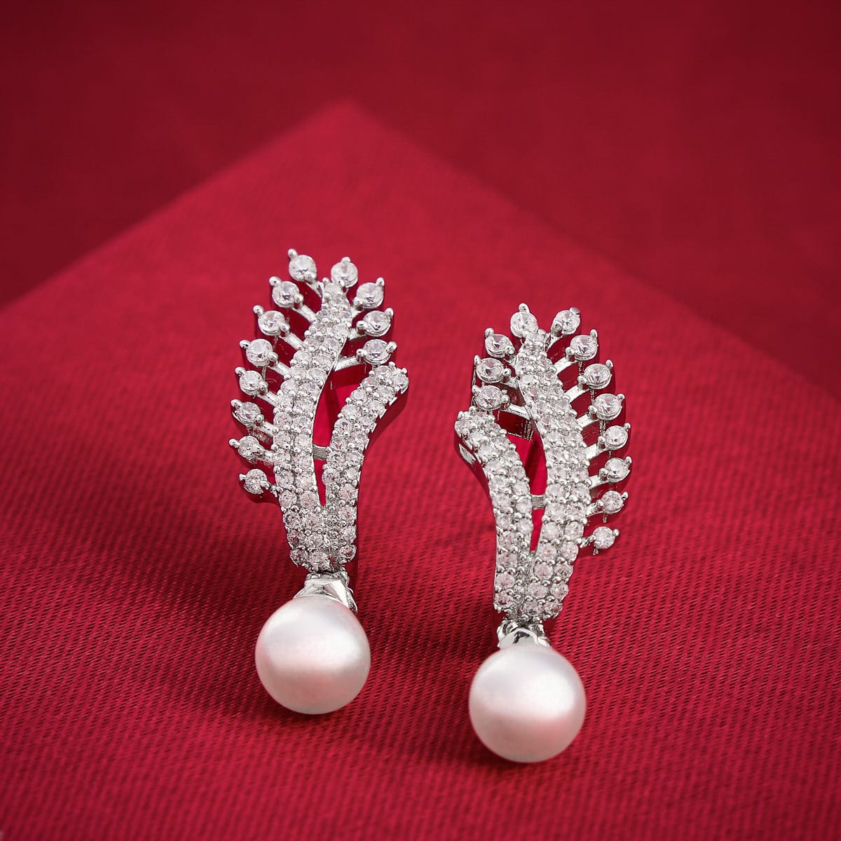 Zircon Earring Zircon Earring 190429