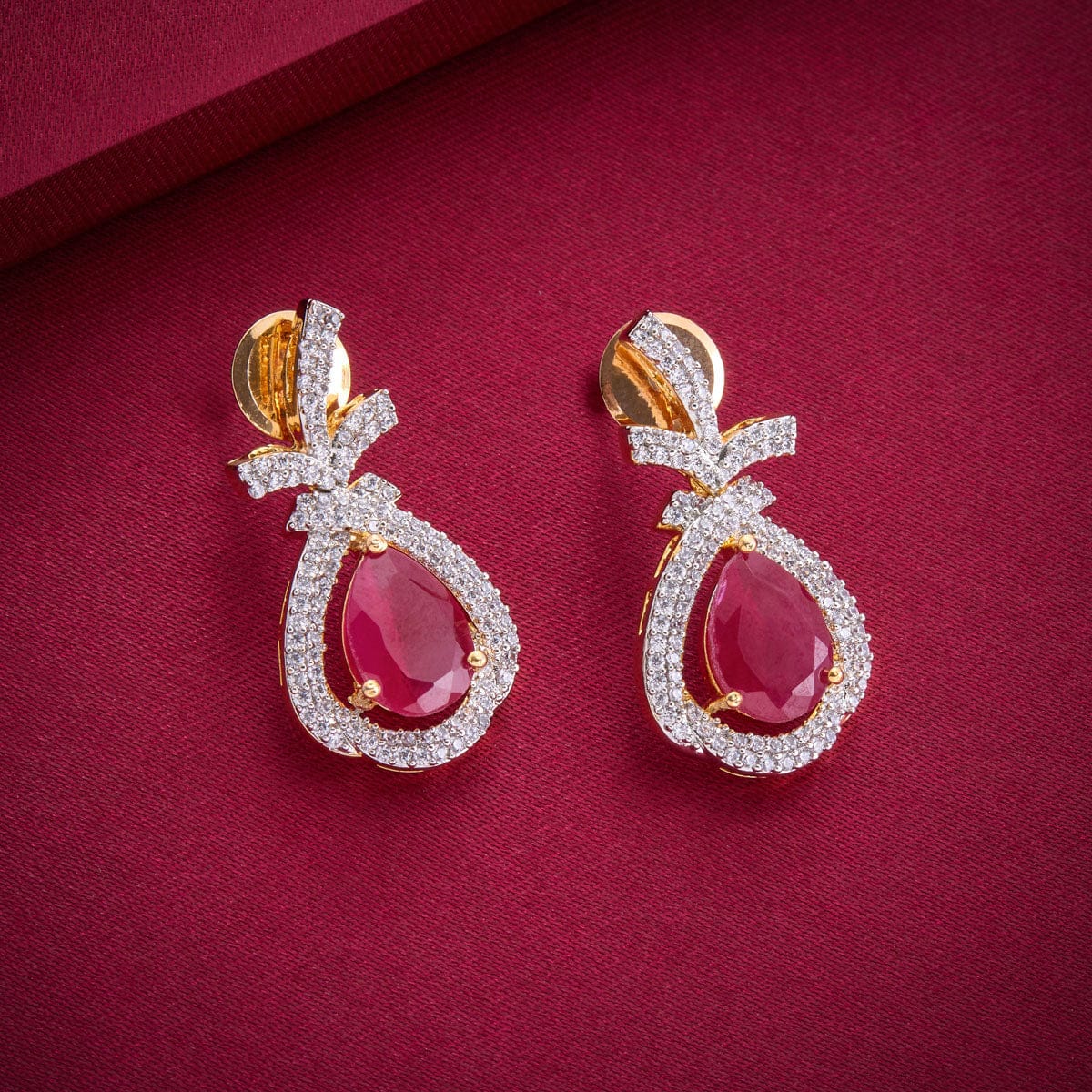 Zircon Earring Zircon Earring 190432