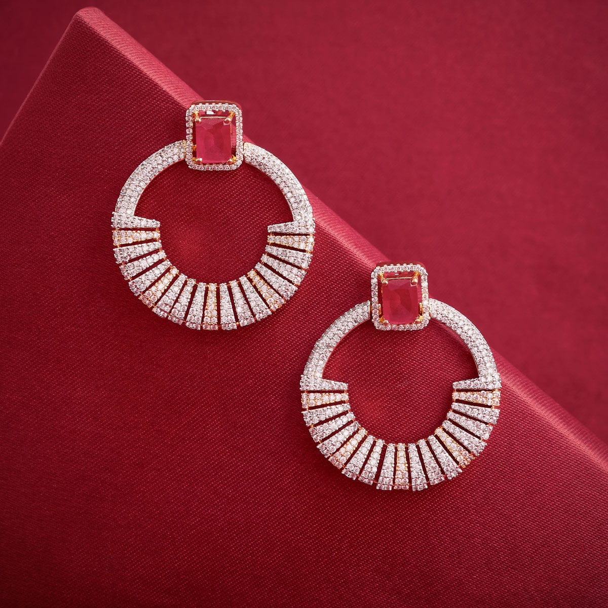 Zircon Earring Zircon Earring 190434