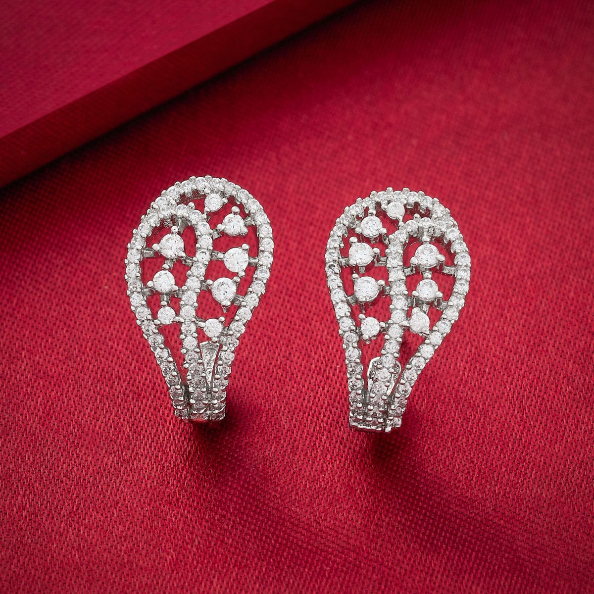 Zircon Earring Zircon Earring 190438