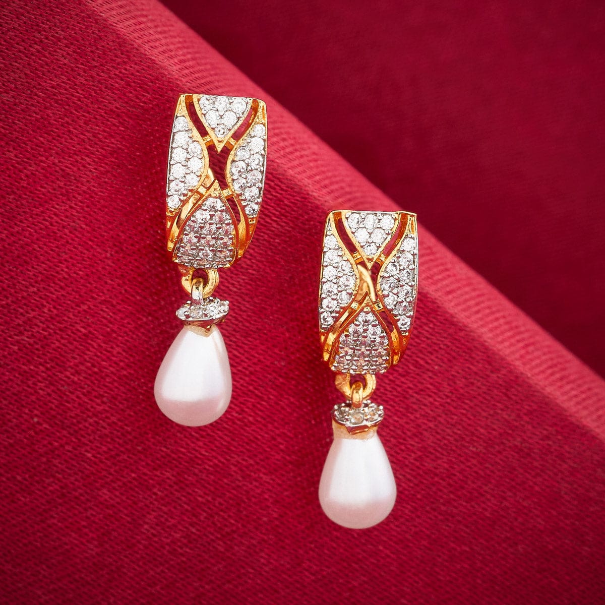 Zircon Earring Zircon Earring 190439