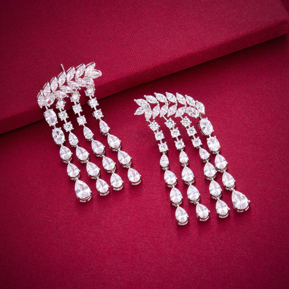 Zircon Earring Zircon Earring 190449