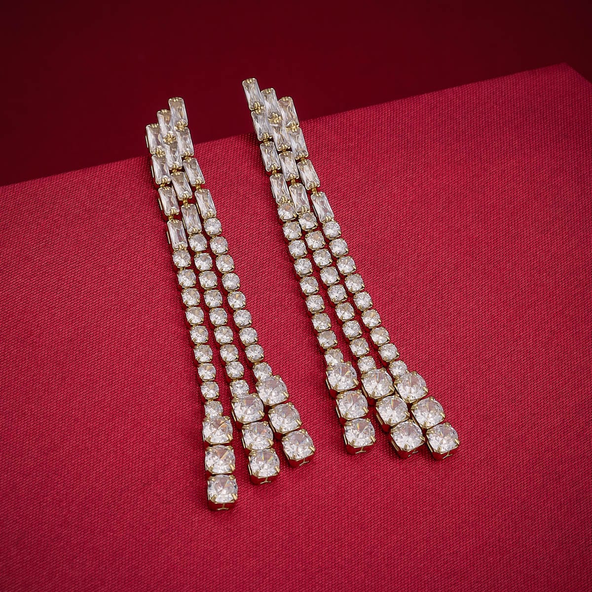 Zircon Earring Zircon Earring 192738