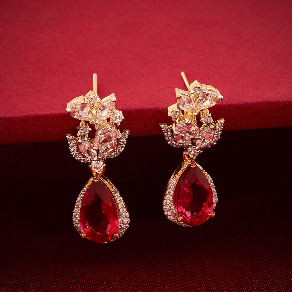 Zircon Earring Zircon Earring 193154