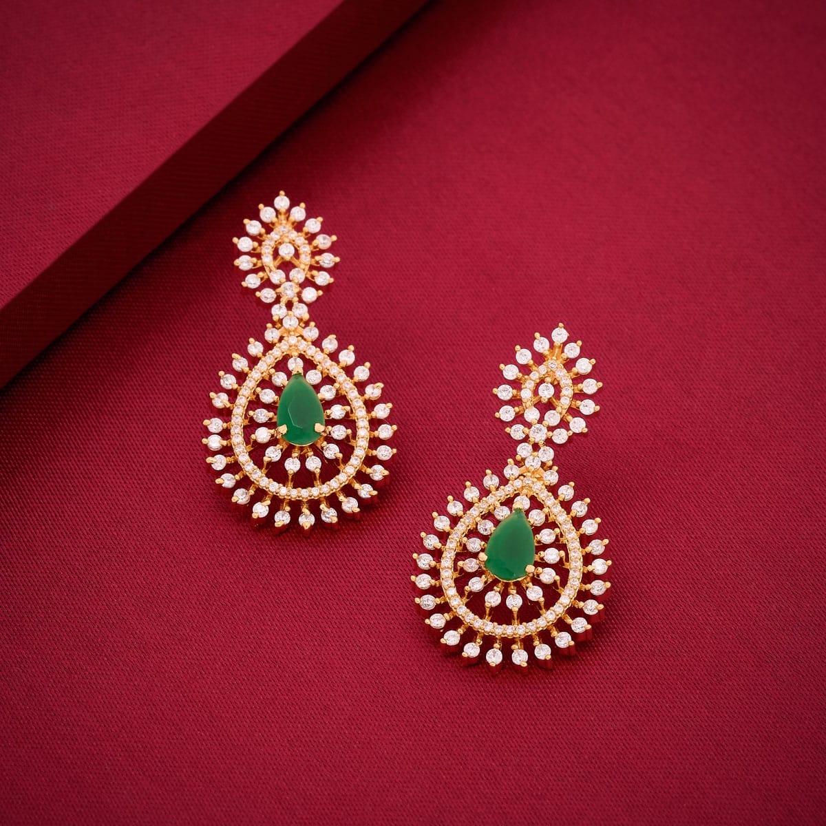 Zircon Earring Zircon Earring 193180