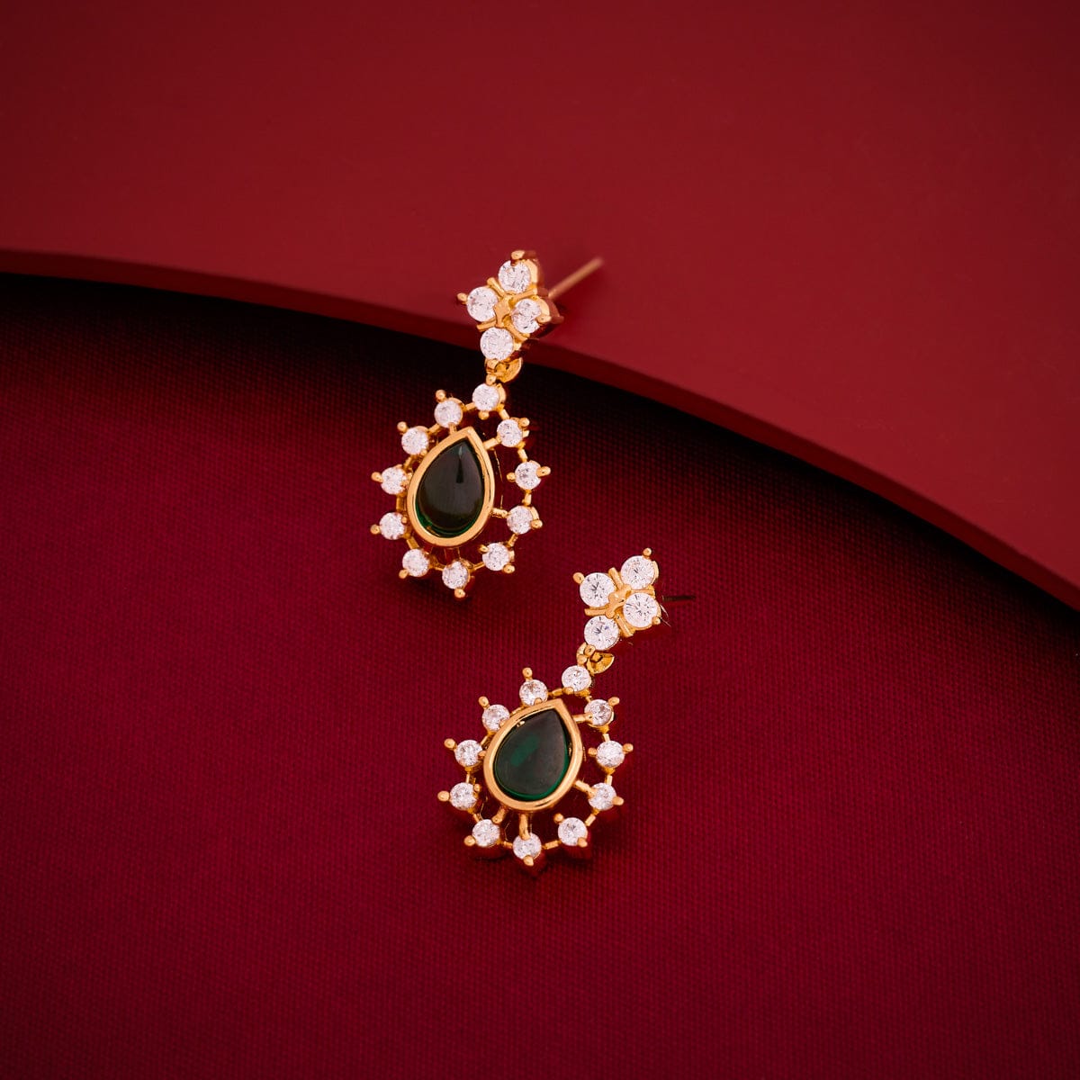 Zircon Earring Zircon Earring 193182