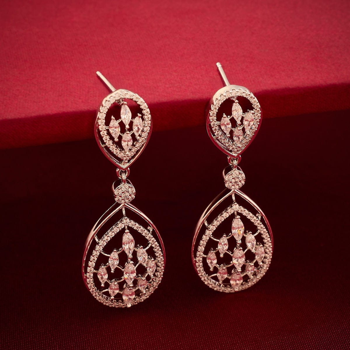 Zircon Earring Zircon Earring 193186
