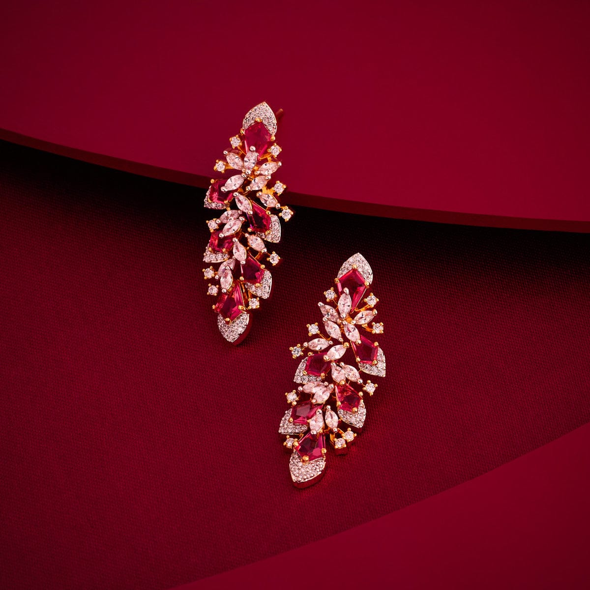 Zircon Earring Zircon Earring 194063