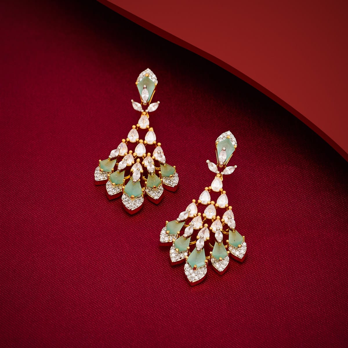 Zircon Earring Zircon Earring 194065