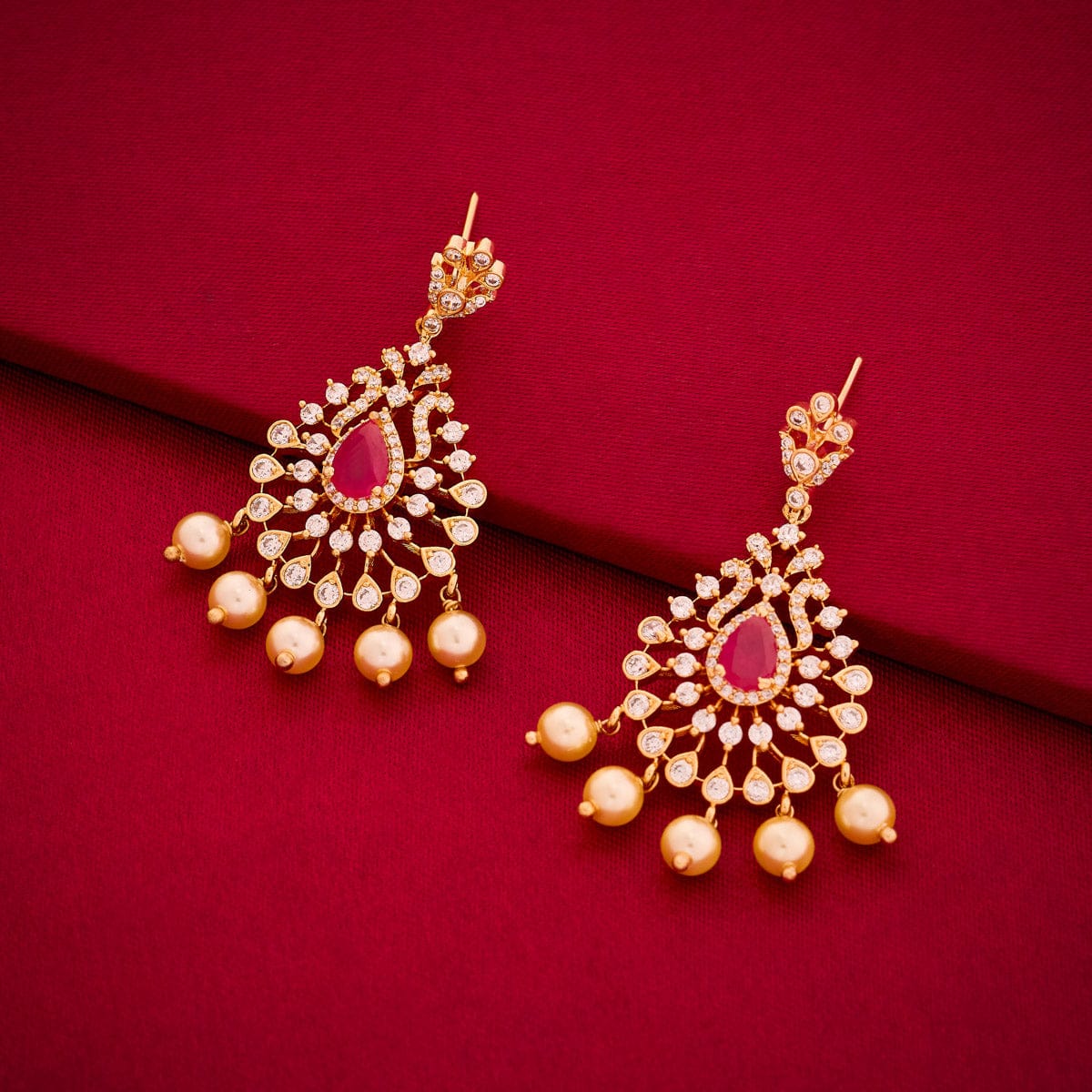 Zircon Earring Zircon Earring 195239