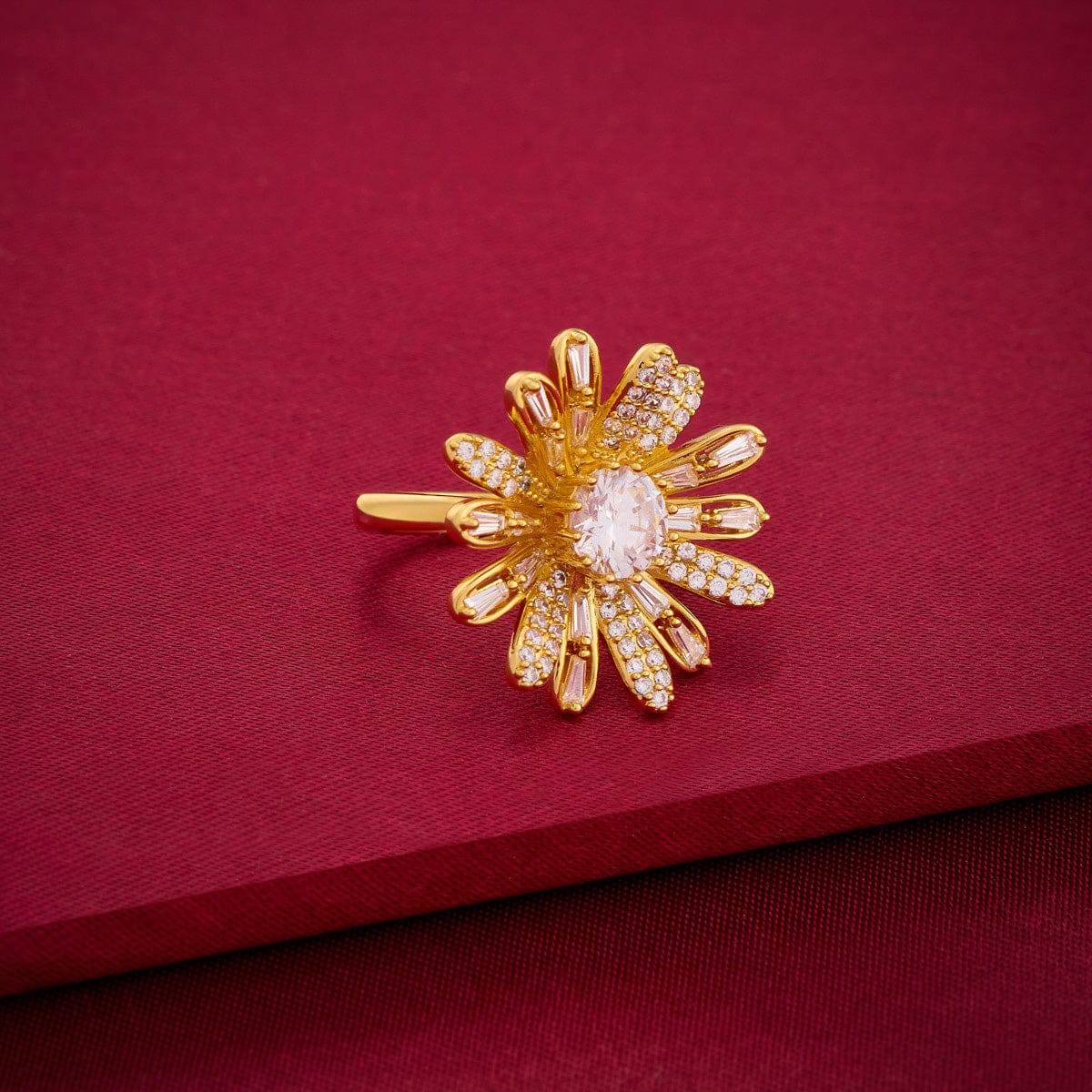 Zircon Finger Ring Zircon Finger Ring 195314