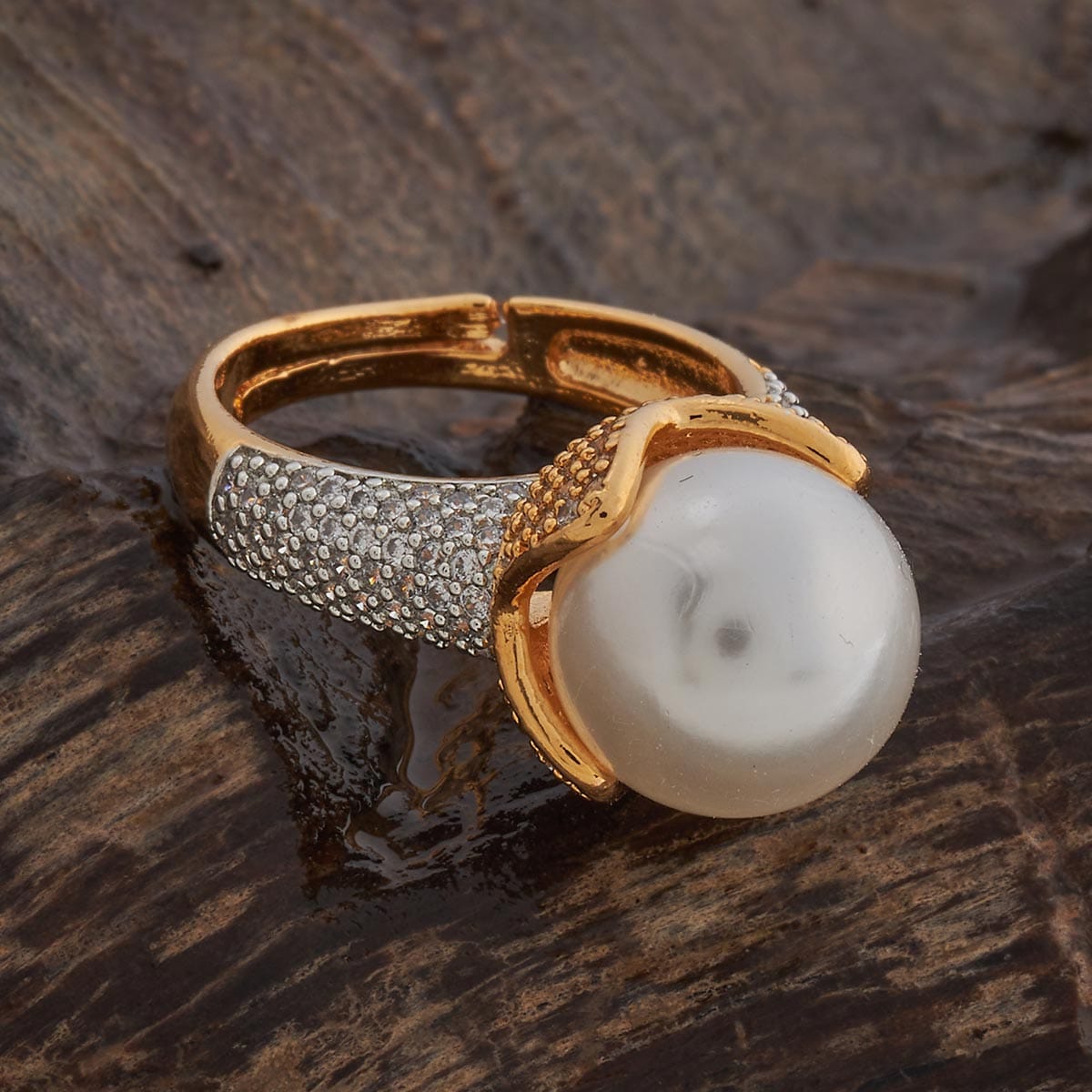 Zircon Finger Ring Zircon Finger Ring 182846