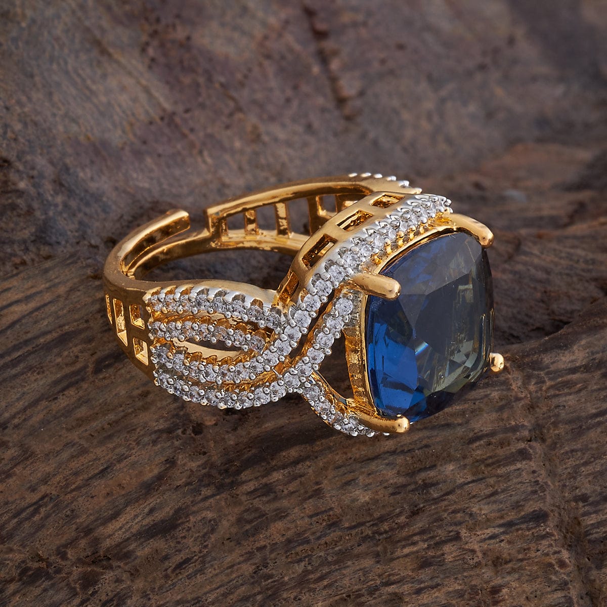 Zircon Finger Ring Zircon Finger Ring 177338