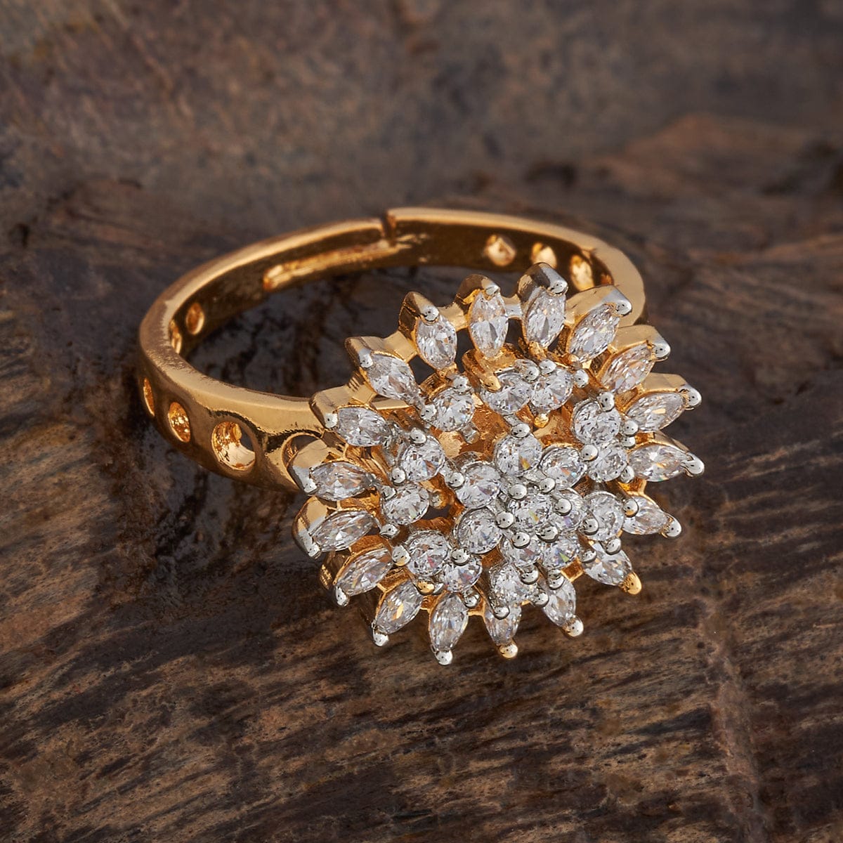 Zircon Finger Ring Zircon Finger Ring 178516