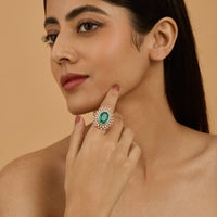 Zircon Finger Ring Zircon Finger Ring 180312