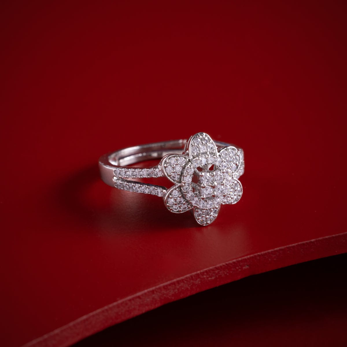 Zircon Finger Ring Zircon Finger Ring 182441