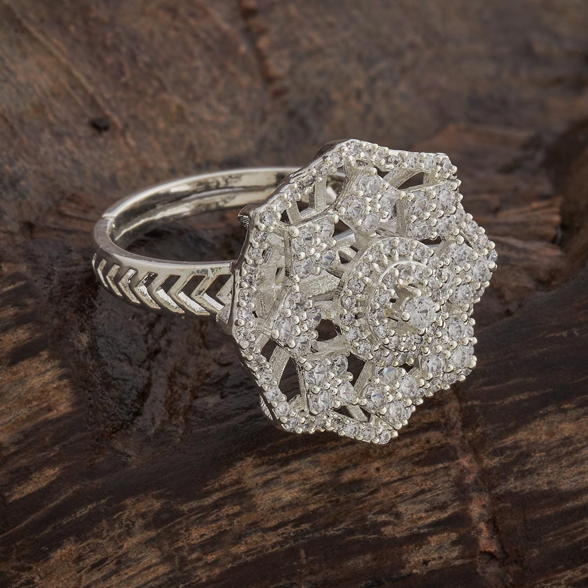 Zircon Finger Ring Zircon Finger Ring 182444