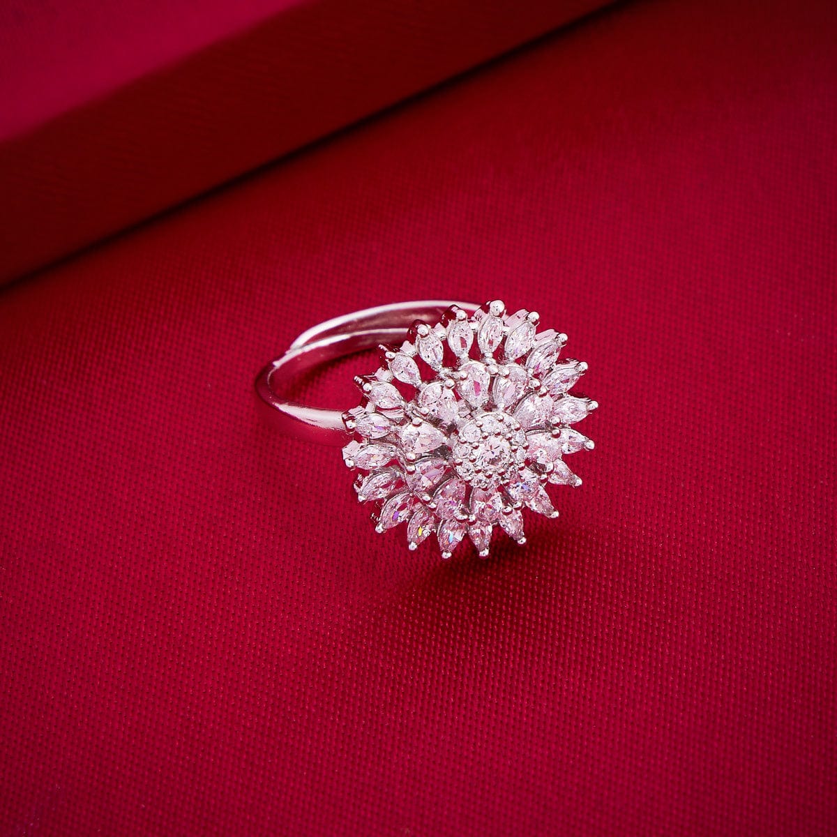 Zircon Finger Ring Zircon Finger Ring 185591