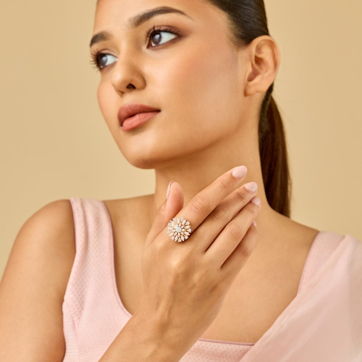 Zircon Finger Ring Zircon Finger Ring 185592