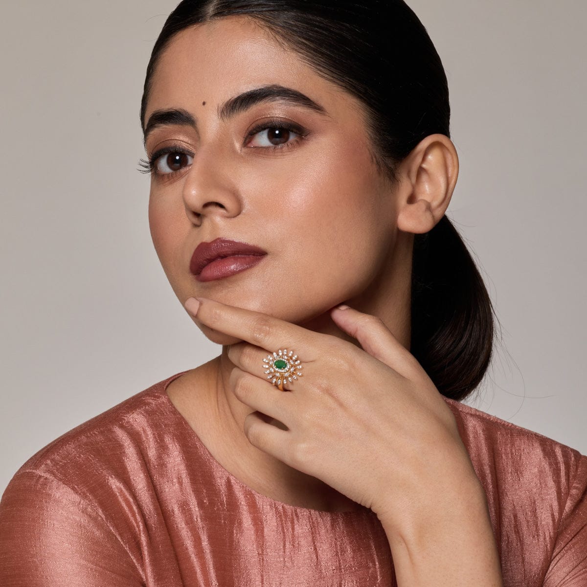 Zircon Finger Ring Zircon Finger Ring 185596