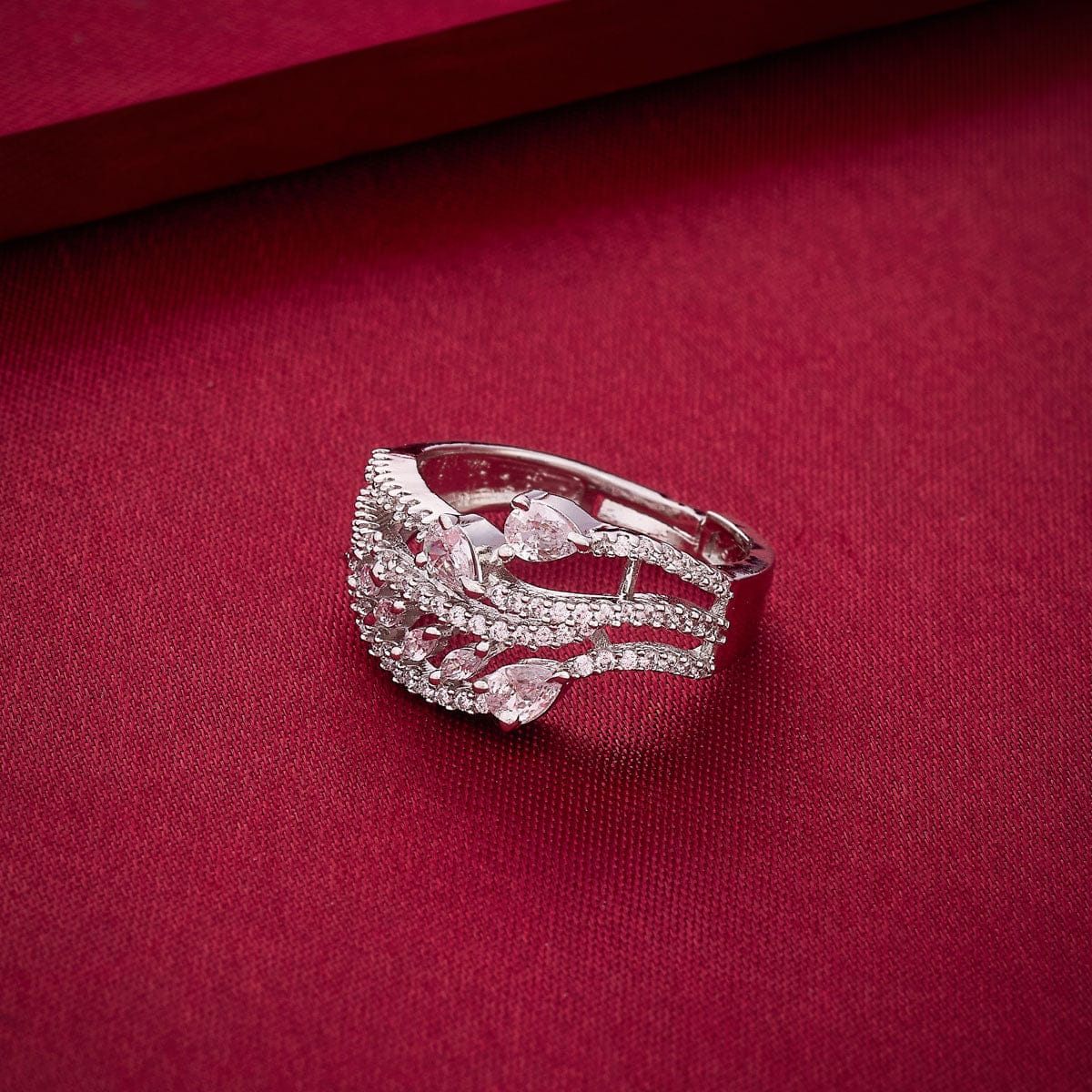 Zircon Finger Ring Zircon Finger Ring 188769