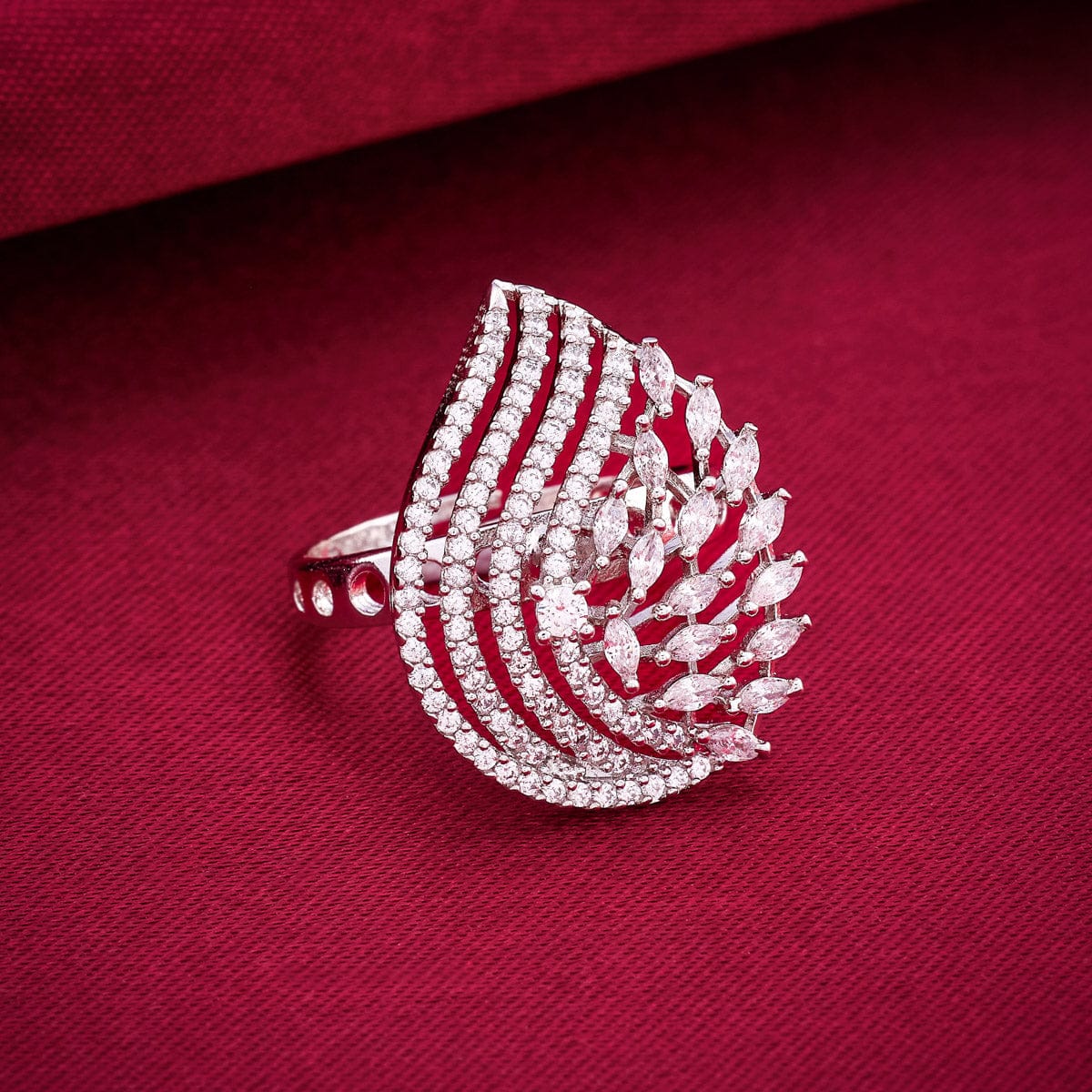 Zircon Finger Ring Zircon Finger Ring 188771