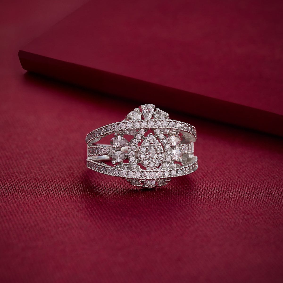 Zircon Finger Ring Zircon Finger Ring 188793