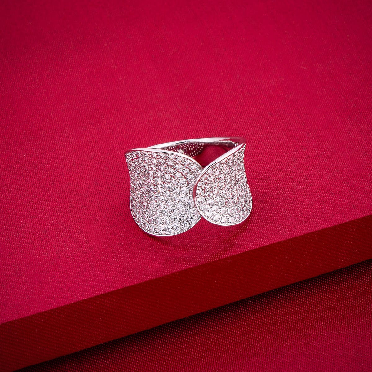 Zircon Finger Ring Zircon Finger Ring 190030