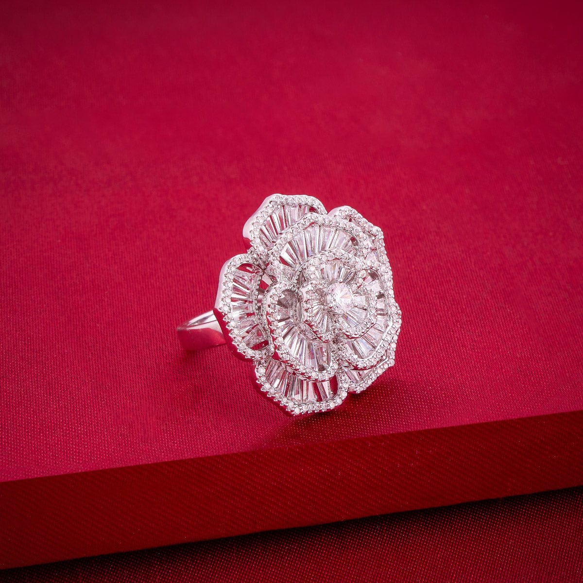 Zircon Finger Ring Zircon Finger Ring 190032