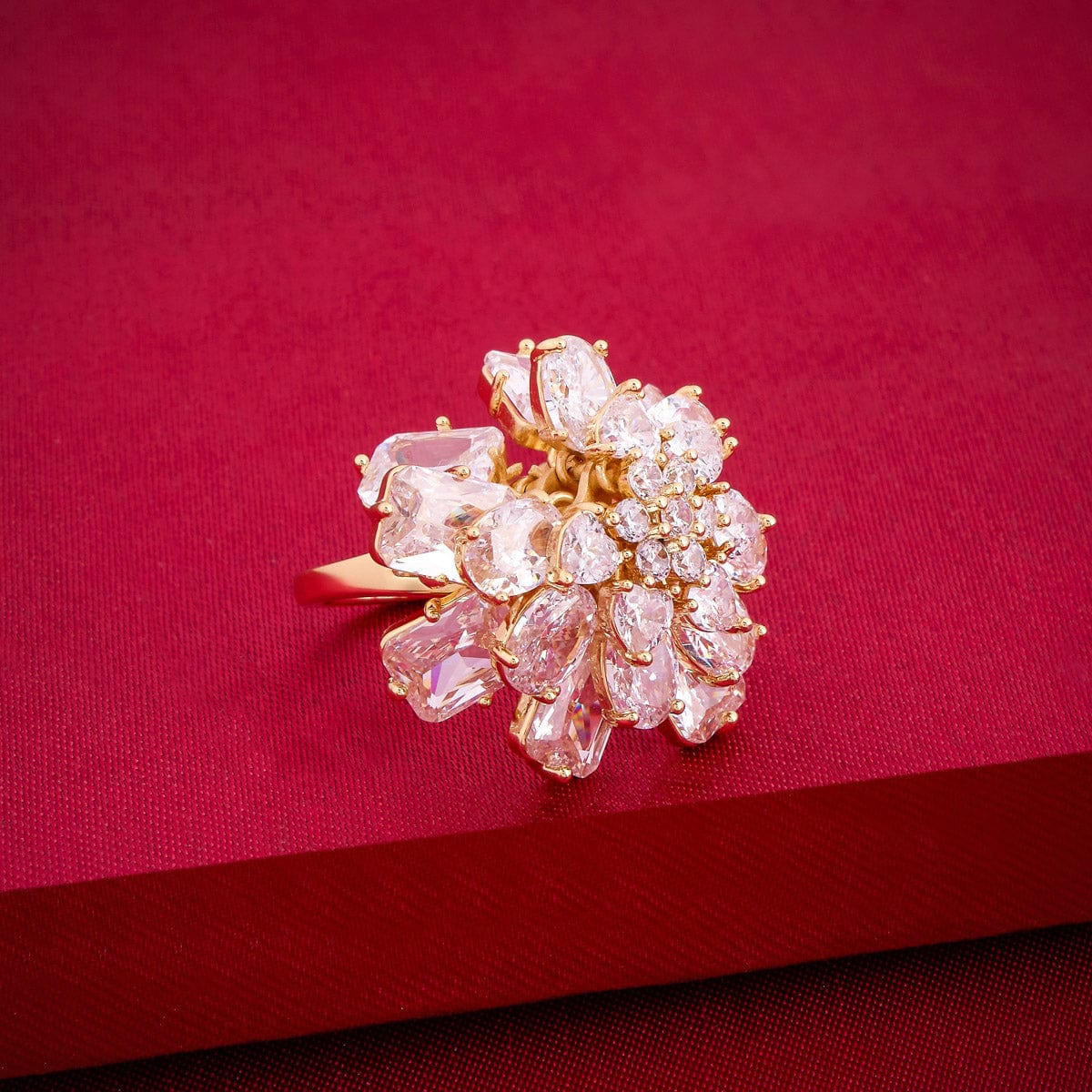 Zircon Finger Ring Zircon Finger Ring 190036