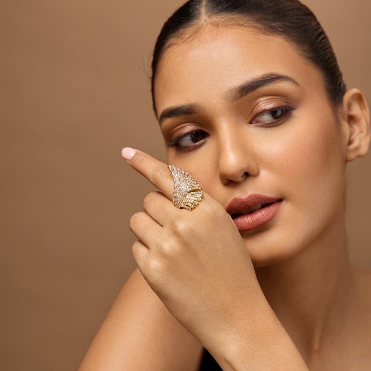 Zircon Finger Ring Zircon Finger Ring 190037