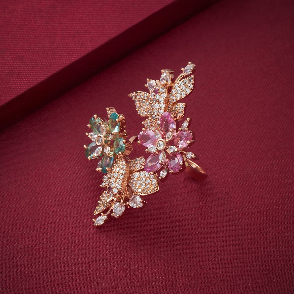 Zircon Finger Ring Zircon Finger Ring 192365