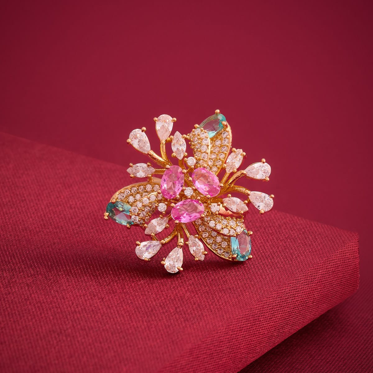 Zircon Finger Ring Zircon Finger Ring 192367