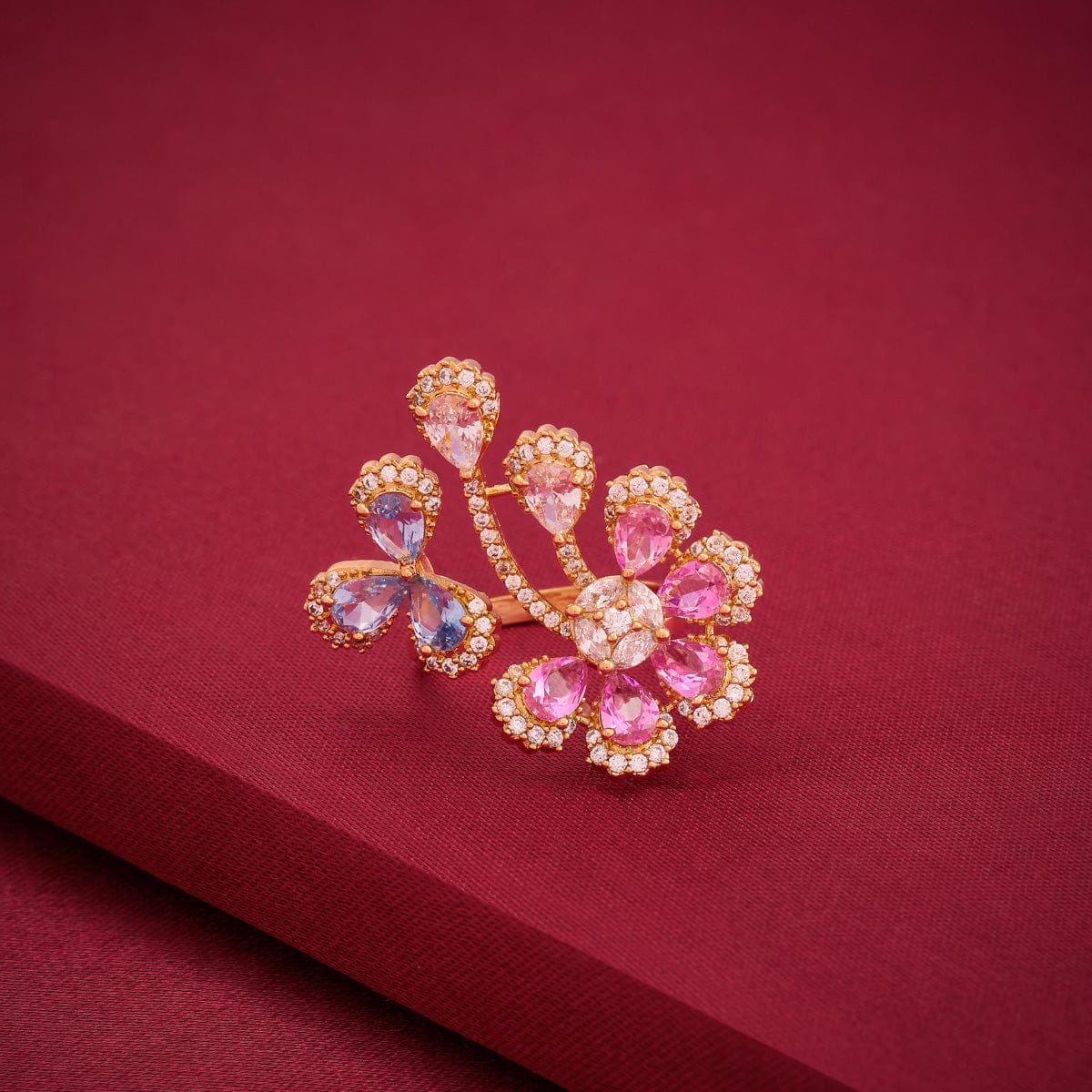 Zircon Finger Ring Zircon Finger Ring 192368