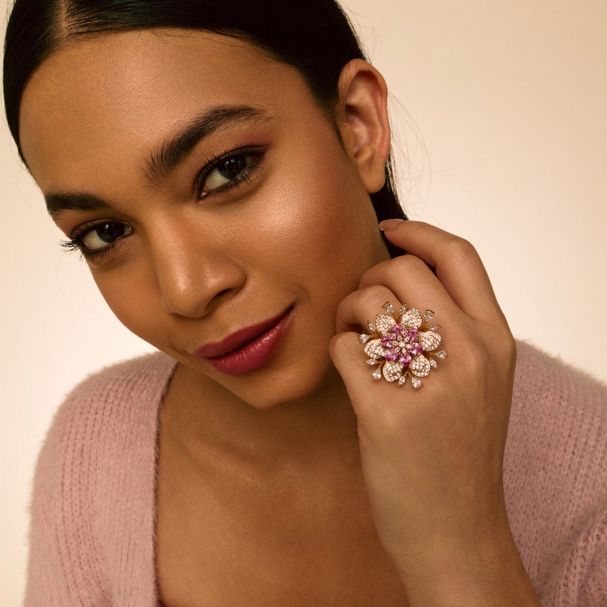 Zircon Finger Ring Zircon Finger Ring 192369