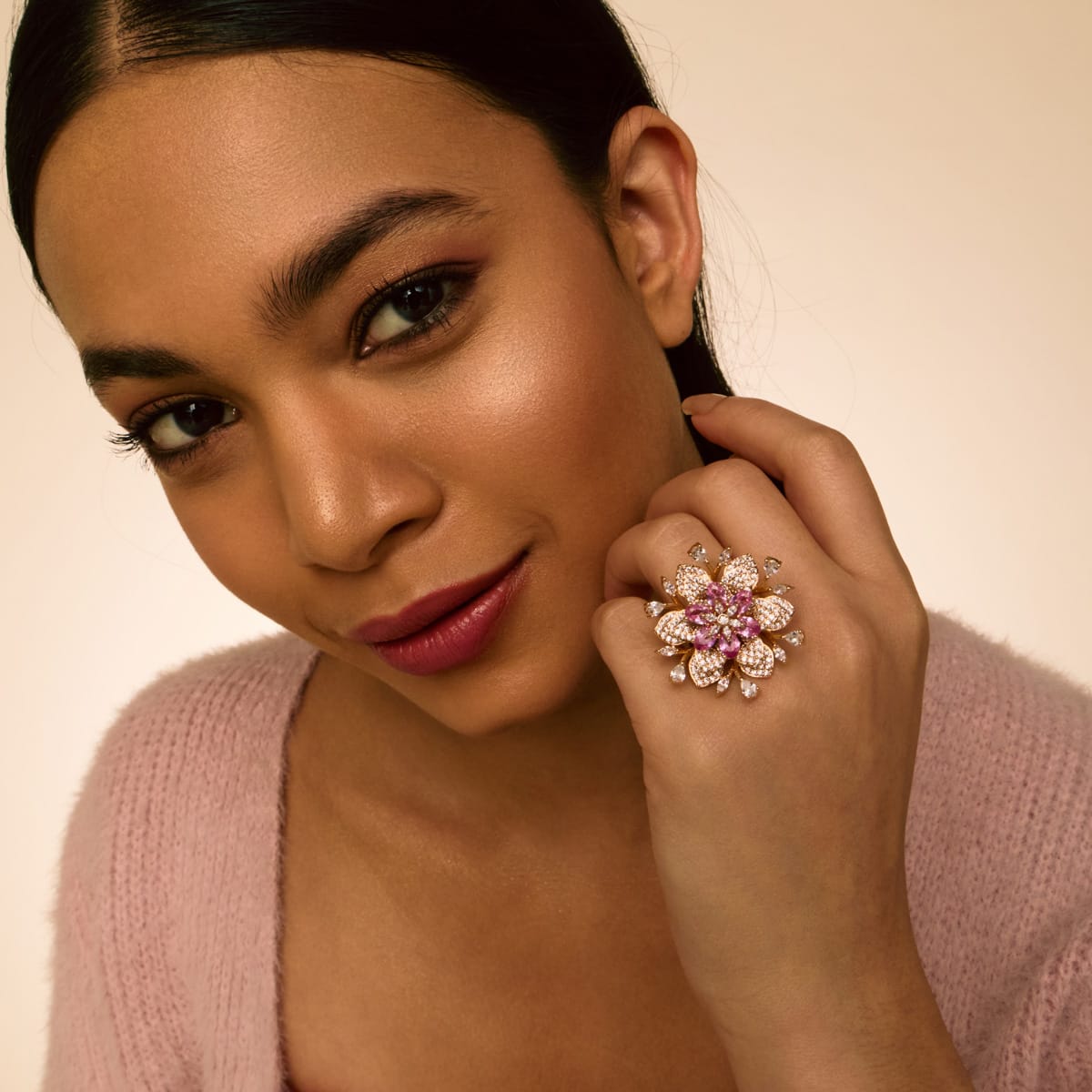 Zircon Finger Ring Zircon Finger Ring 192369