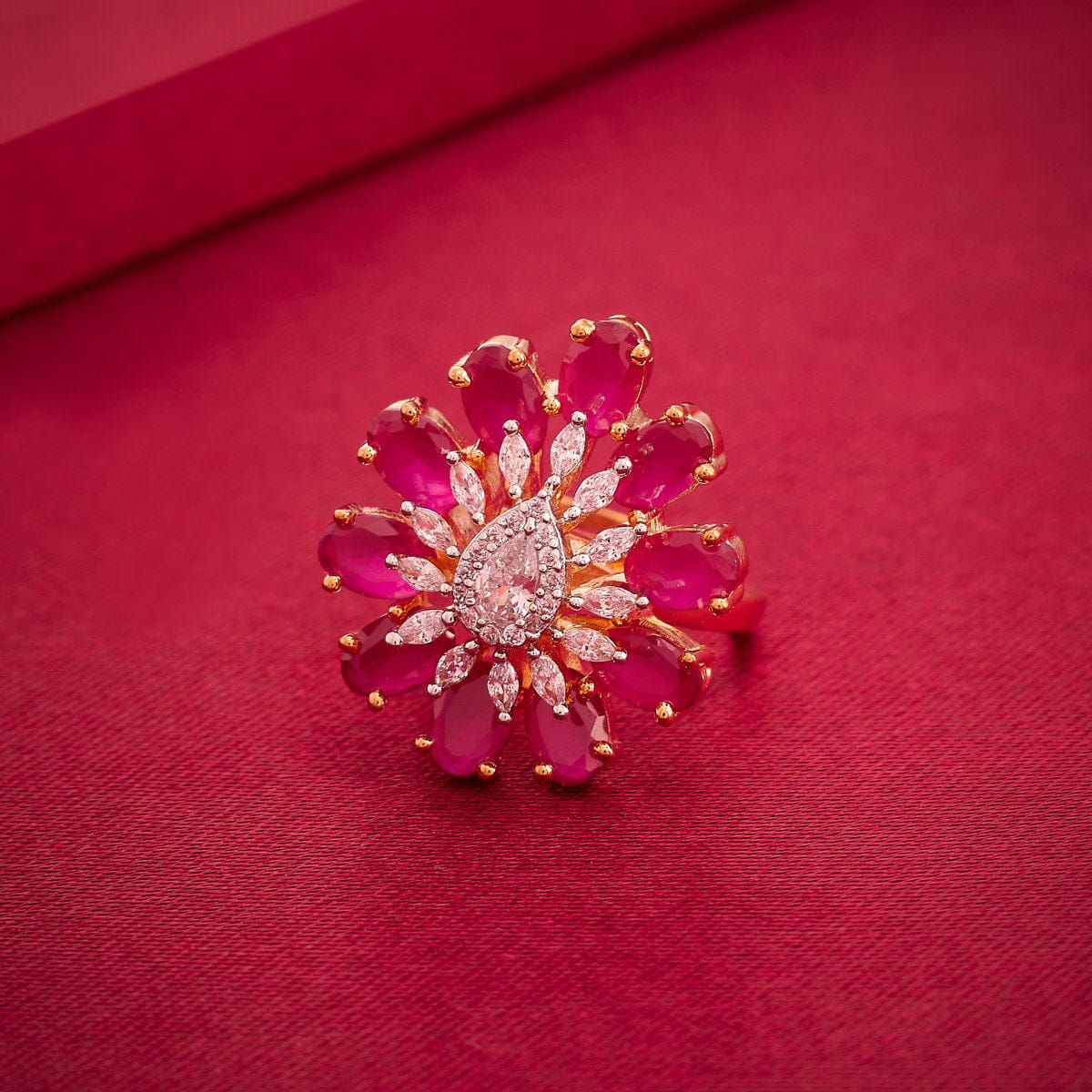 Zircon Finger Ring Zircon Finger Ring 193139