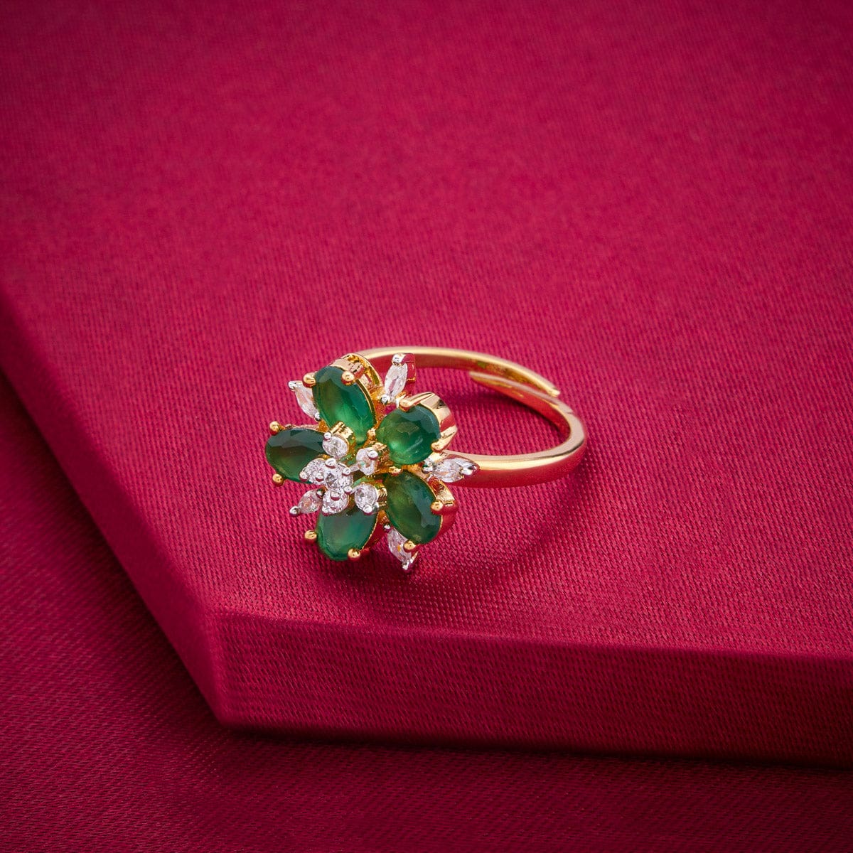 Zircon Finger Ring Zircon Finger Ring 193140