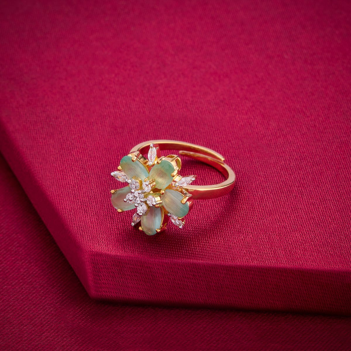 Zircon Finger Ring Zircon Finger Ring 193140