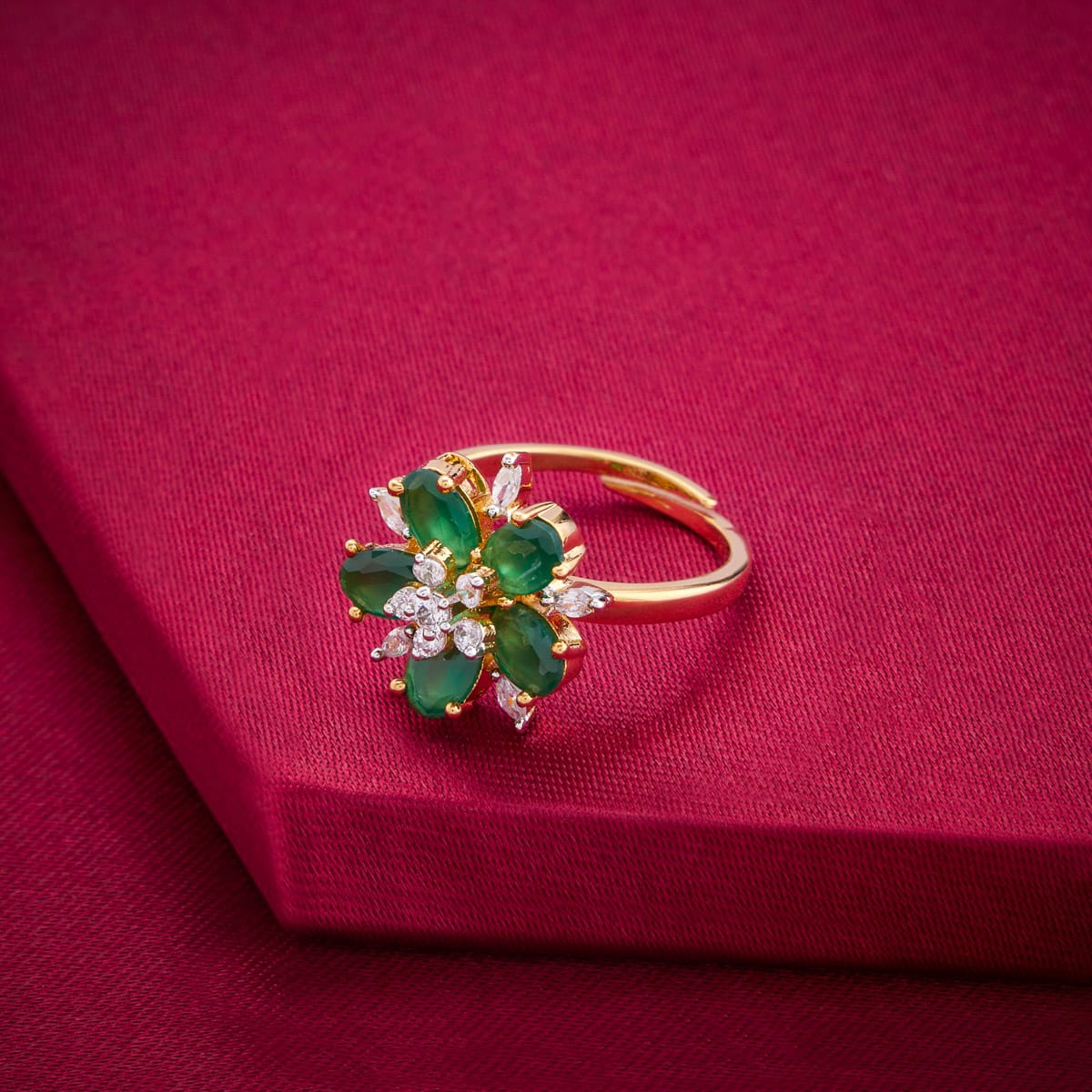 Zircon Finger Ring Zircon Finger Ring 193140