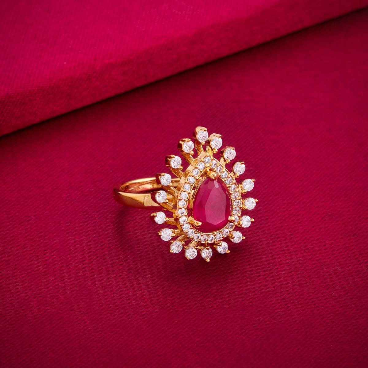 Zircon Finger Ring Zircon Finger Ring 193142