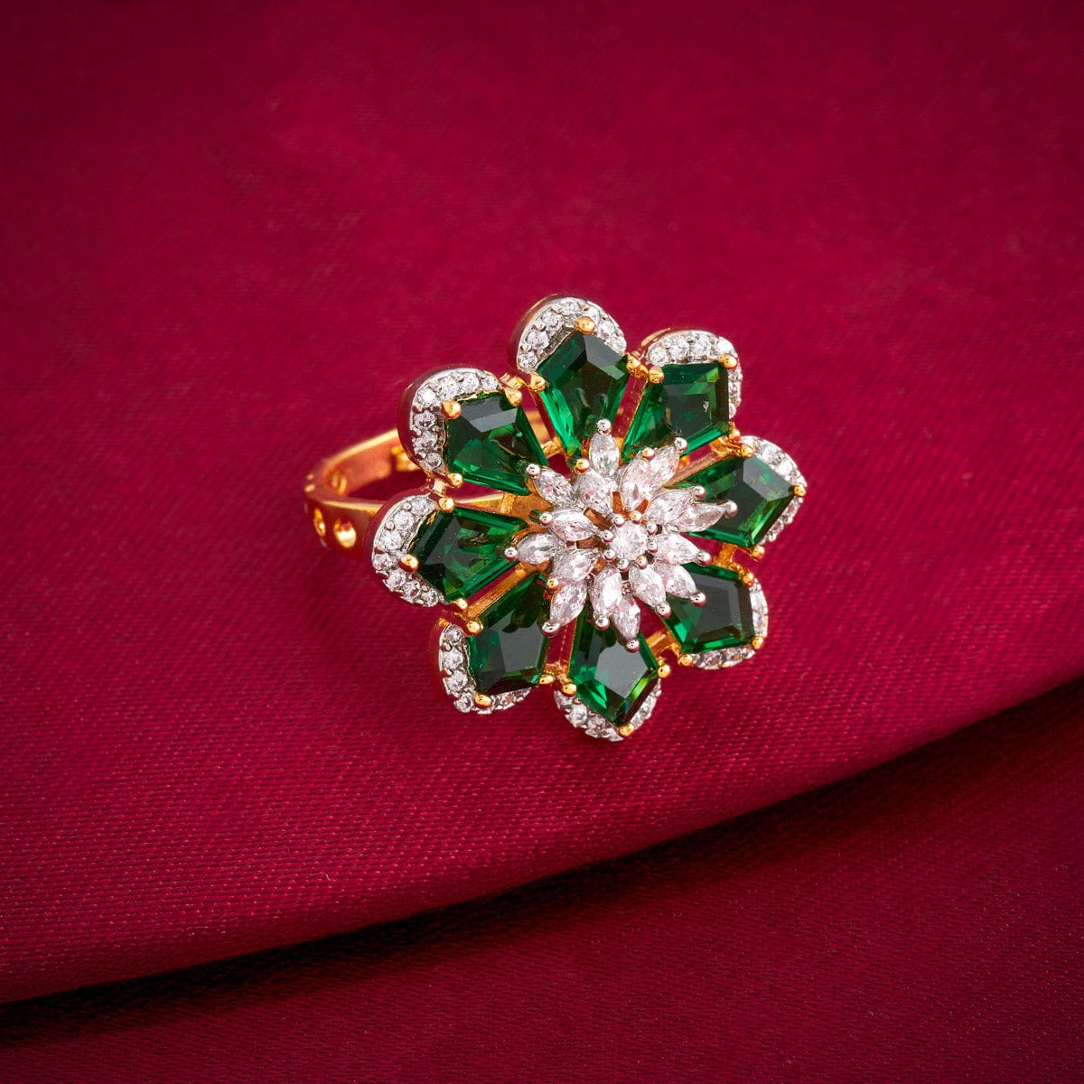 Zircon Finger Ring Zircon Finger Ring 194068