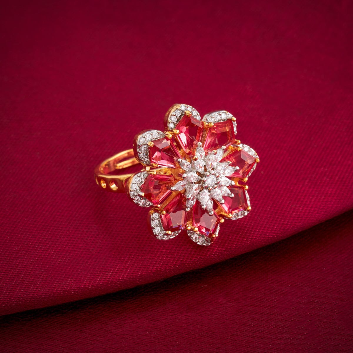 Zircon Finger Ring Zircon Finger Ring 194068