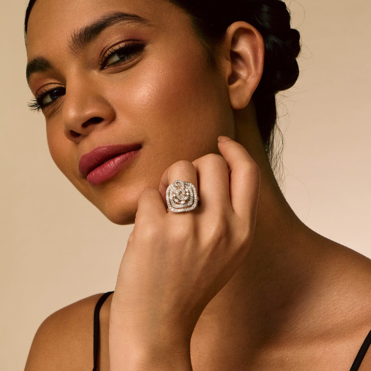 Zircon Finger Ring Zircon Finger Ring 195228