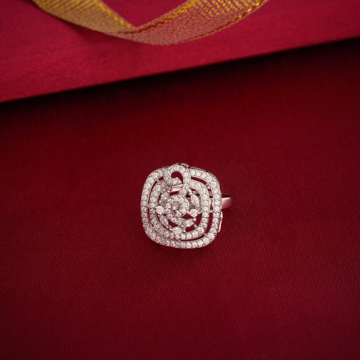 Zircon Finger Ring Zircon Finger Ring 195228