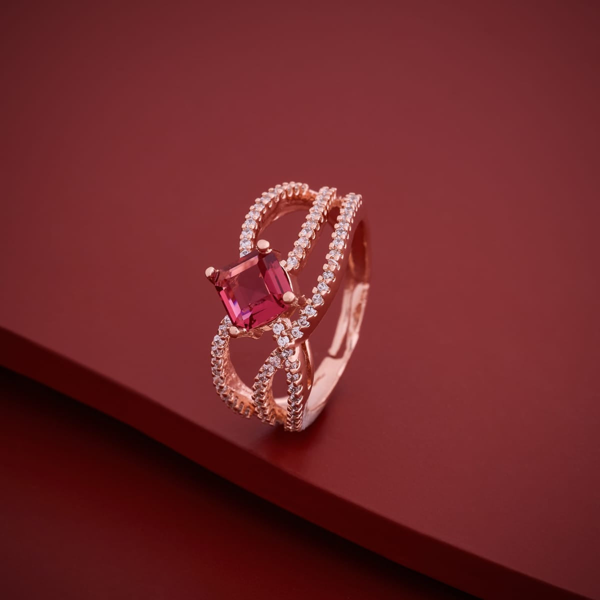 Zircon Finger Ring Zircon Finger Ring 197390